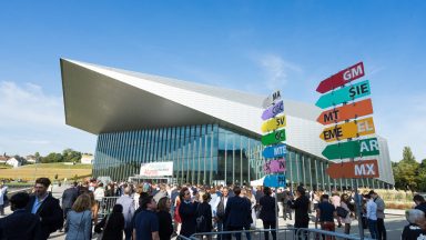 Entrée du SwissTech Convention Center lors de la Magistrale 2021 © Eleyse Zribi, EPFL 2021